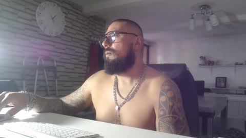 Snapshot of edgarram83 chatting on November 7, 11:05 pm edgarram83 online show from November 7, 11:05 pm