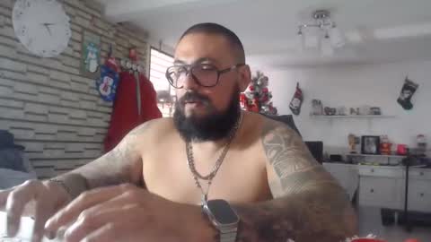 edgarram83 online show from December 15, 8:24 pm