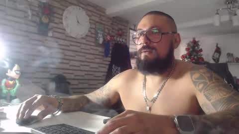 edgarram83 online show from January 7, 10:56 pm