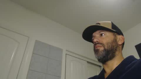 Snapshot of edge_masters chatting on December 7, 11:40 am EdgeM online show from December 7, 11:40 am