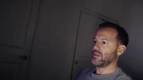 Snapshot of edge_masters chatting on November 29, 1:52 am EdgeM online show from November 29, 1:52 am