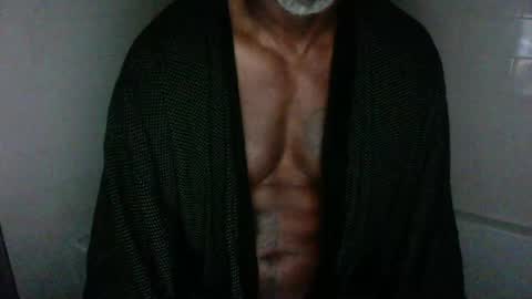 Snapshot of edgingdaddy chatting on June 29, 10:26 am Dad online show from June 29, 10:26 am