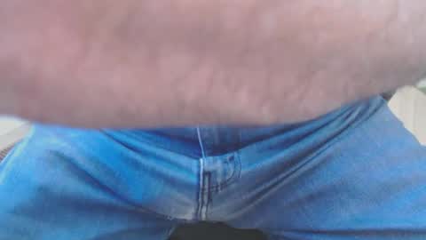 Snapshot of edick000 chatting on January 13, 8:03 pm edick000 online show from January 13, 8:03 pm