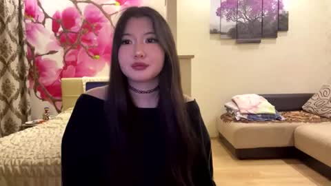 Snapshot of edinabluett chatting on May 14, 8:26 pm Eri online show from May 14, 8:26 pm