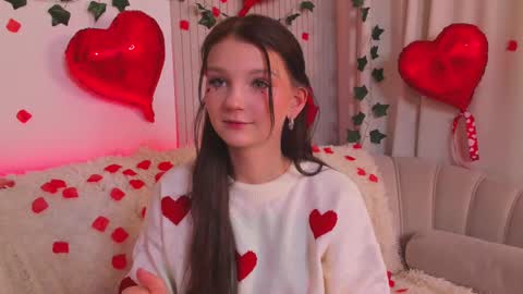 Snapshot of edithgalpin chatting on February 13, 11:47 pm Lisa online show from February 13, 11:47 pm