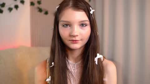 Snapshot of edithgalpin chatting on February 27, 1:16 am Lisa online show from February 27, 1:16 am