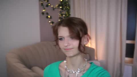 Snapshot of edithgalpin chatting on May 13, 11:11 pm Lisa online show from May 13, 11:11 pm