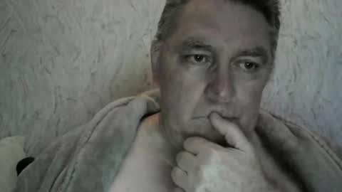 Snapshot of edje59a chatting on February 3, 11:54 pm Eddy online show from February 3, 11:54 pm