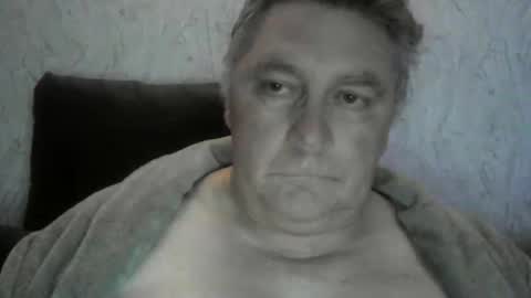 Snapshot of edje59a chatting on February 10, 1:32 am Eddy online show from February 10, 1:32 am