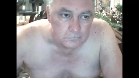 Snapshot of edje59a chatting on March 17, 6:50 am Eddy online show from March 17, 6:50 am