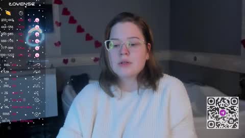 ednaadamse online show from March 3, 8:31 am