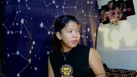 Snapshot of edrianburca052 chatting on January 9, 2:31 pm urasian chub online show from January 9, 2:31 pm