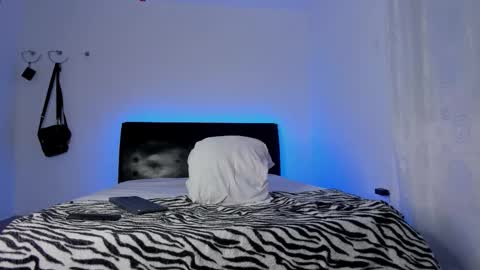 Snapshot of eduar_wild chatting on February 20, 4:20 am Eduar Wild online show from February 20, 4:20 am