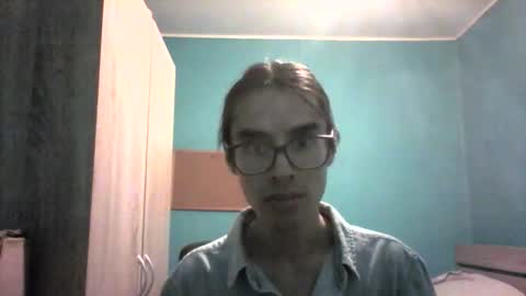 Snapshot of eduardo_andres chatting on February 26, 11:37 pm Eduardo Andrs online show from February 26, 11:37 pm