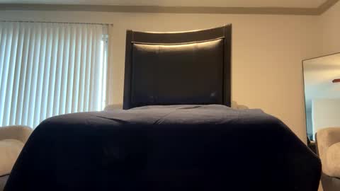 edward2736 online show from December 28, 2:42 pm