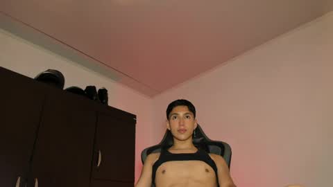 edward online show from April 11, 1:54 am