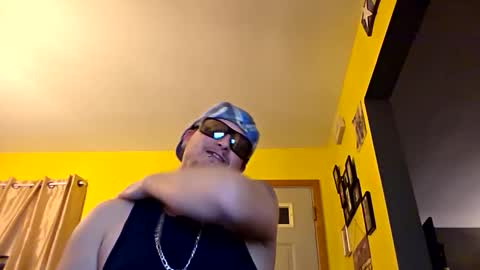 edwardaims_2please online show from November 23, 3:39 am