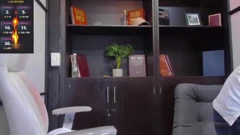 Edward Ross online show from March 4, 9:00 pm