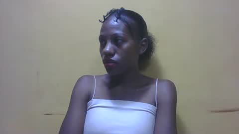 edwige770943 online show from April 19, 8:02 am