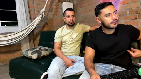 Snapshot of edwreyes_ chatting on March 1, 2:46 am edwreyes_ online show from March 1, 2:46 am