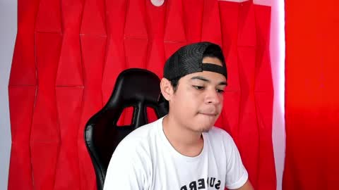 Snapshot of edy_play1 chatting on May 17, 6:48 pm edy online show from May 17, 6:48 pm