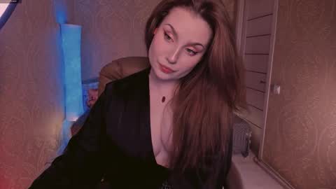 eesmaaarr online show from October 28, 11:18 pm