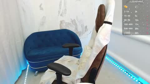 Daniel and Alex online show from February 11, 6:44 pm