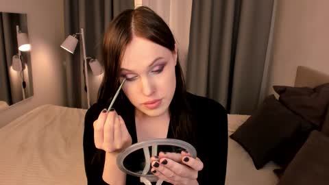 Effie Mur online show from March 5, 9:33 pm