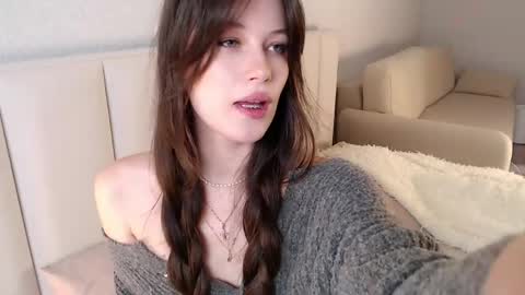 Snapshot of effsweet chatting on May 30, 6:27 pm Eff online show from May 30, 6:27 pm