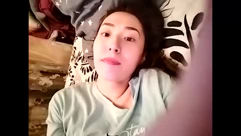 Snapshot of effy007 chatting on February 17, 12:59 pm Effy online show from February 17, 12:59 pm