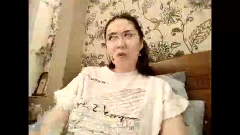 Snapshot of effy007 chatting on April 26, 1:31 pm Effy online show from April 26, 1:31 pm