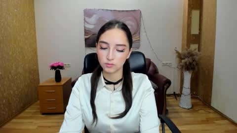 Snapshot of effy_royse chatting on February 11, 6:51 am Effy Royse online show from February 11, 6:51 am