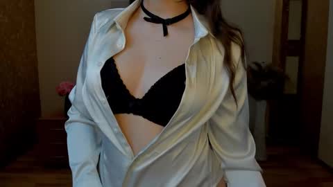 Snapshot of effy_royse chatting on February 25, 6:45 am Effy Royse online show from February 25, 6:45 am