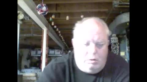 Snapshot of efriff chatting on June 7, 1:04 pm efriff online show from June 7, 1:04 pm