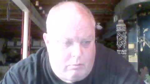 Snapshot of efriff chatting on June 17, 10:32 pm efriff online show from June 17, 10:32 pm