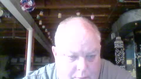 Snapshot of efriff chatting on June 19, 10:41 am efriff online show from June 19, 10:41 am