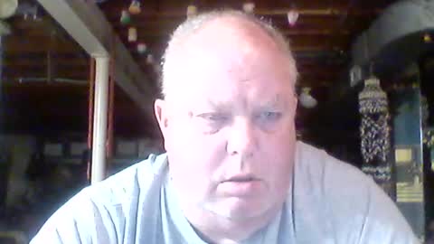 Snapshot of efriff chatting on July 4, 10:43 am efriff online show from July 4, 10:43 am