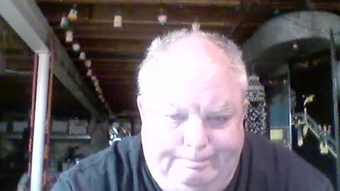 Snapshot of efriff chatting on July 14, 10:43 am efriff online show from July 14, 10:43 am