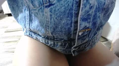 Snapshot of eibby_princess chatting on March 7, 6:02 am online show from March 7, 6:02 am