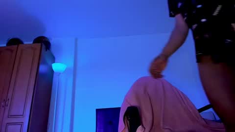 Snapshot of eiden_allenx1 chatting on June 28, 8:37 pm eiden_allenx1 online show from June 28, 8:37 pm