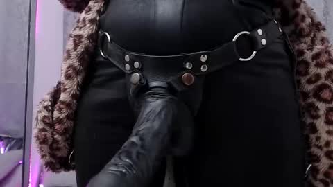 Eileen online show from April 29, 5:06 pm