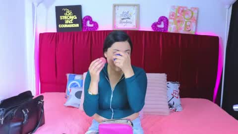 Snapshot of eimy__cute chatting on June 16, 5:59 pm eimy__cute online show from June 16, 5:59 pm