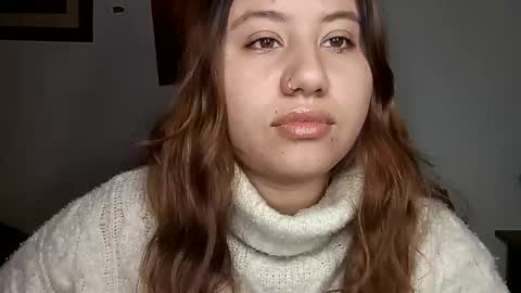 EIMY   MODEL INDEPENDENT online show from January 8, 9:32 am