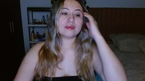 Snapshot of eimy_collin chatting on April 27, 11:08 am EIMY MODEL INDEPENDENT online show from April 27, 11:08 am