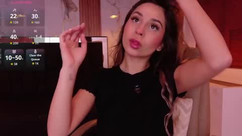 Snapshot of eimy_rose1 chatting on May 17, 1:40 pm Eimy rose online show from May 17, 1:40 pm