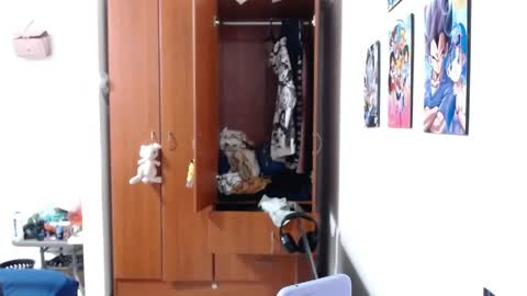 Snapshot of eimy_saenzz chatting on April 25, 1:41 am eimy_saenzz online show from April 25, 1:41 am