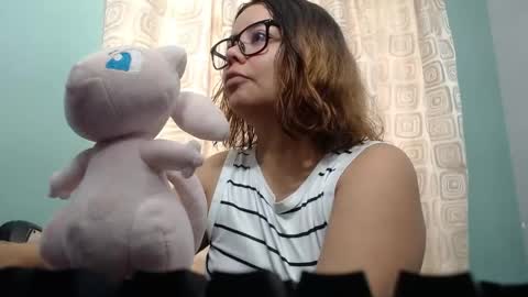 Snapshot of eimy_saenzz chatting on May 3, 4:24 pm eimy_saenzz online show from May 3, 4:24 pm