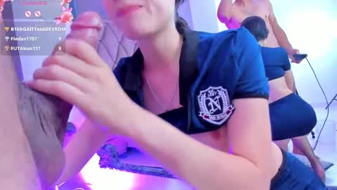 YG COUPLE online show from September 13, 9:14 pm