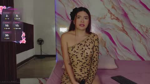 Snapshot of eimyaniston_cute chatting on April 28, 3:17 pm eimyaniston cute online show from April 28, 3:17 pm