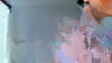 Einyel  online show from April 4, 8:39 pm